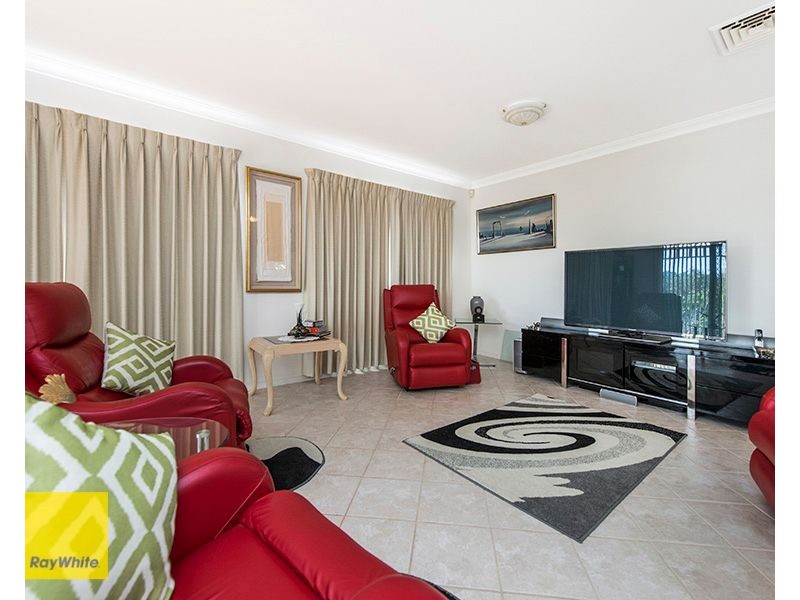 45 Persimmon Place, Kalamunda WA 6076