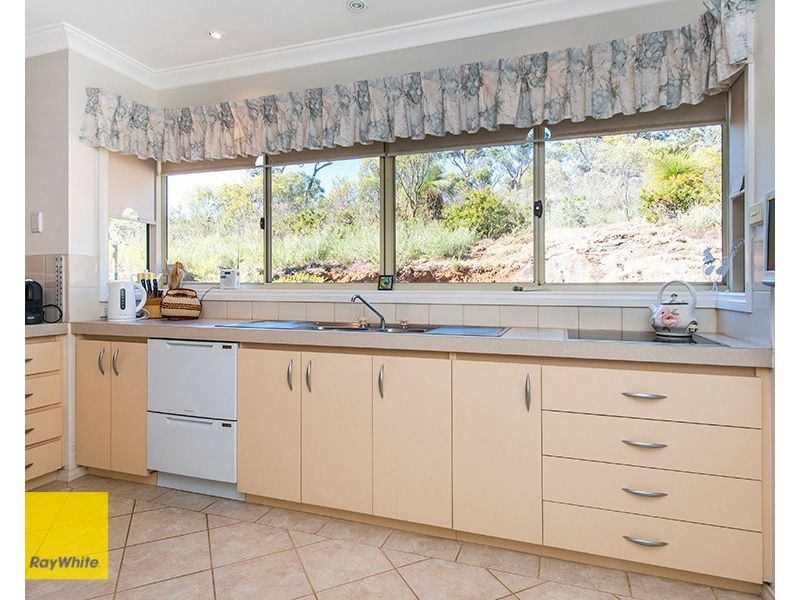 45 Persimmon Place, Kalamunda WA 6076