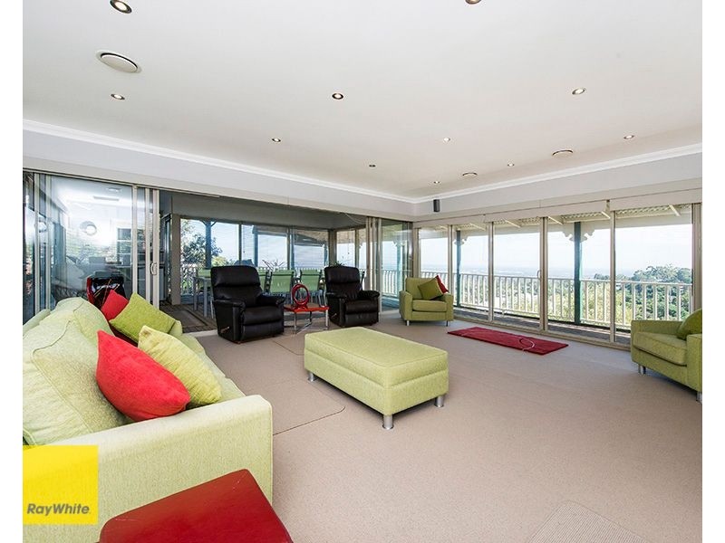 45 Persimmon Place, Kalamunda WA 6076