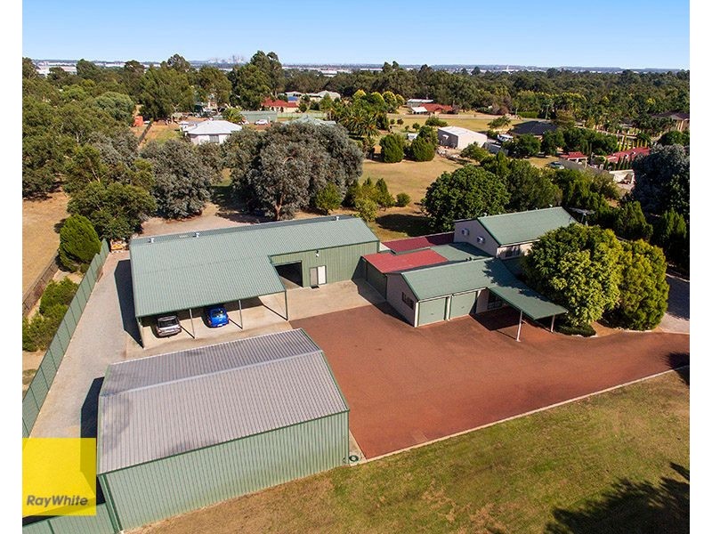 19 Ravenswood Road, Maida Vale WA 6057