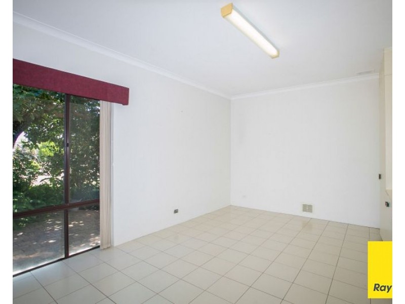 19 Ravenswood Road, Maida Vale WA 6057