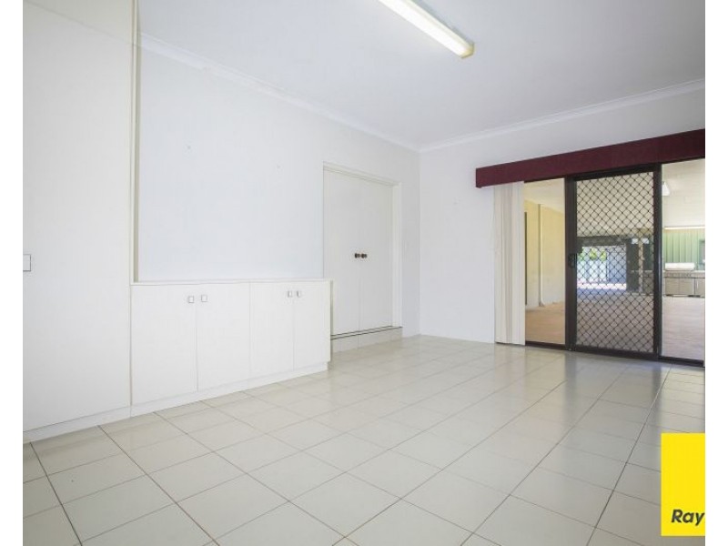 19 Ravenswood Road, Maida Vale WA 6057