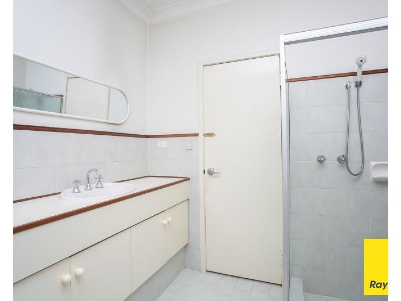 19 Ravenswood Road, Maida Vale WA 6057