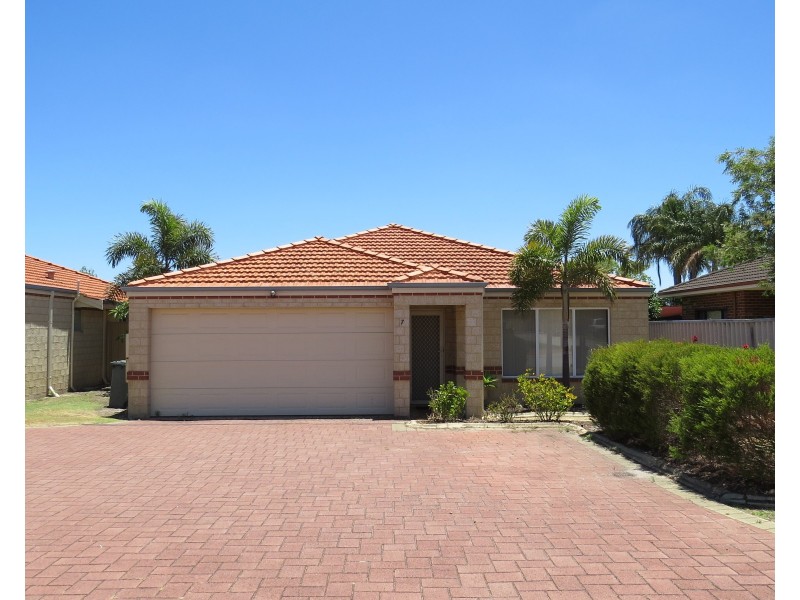 7/7 Warlu Place, High Wycombe WA 6057