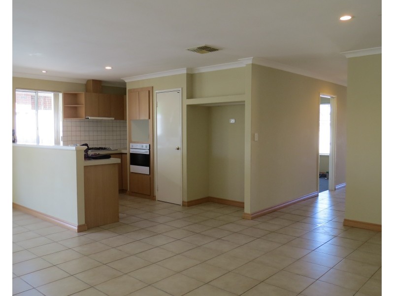 7/7 Warlu Place, High Wycombe WA 6057