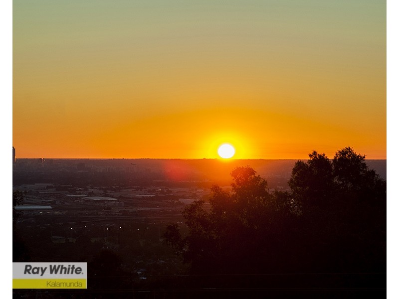 86 Basildon Road, Lesmurdie WA 6076