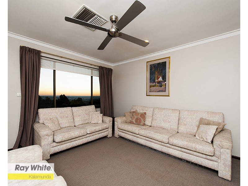 86 Basildon Road, Lesmurdie WA 6076