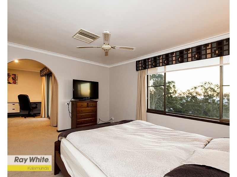 86 Basildon Road, Lesmurdie WA 6076