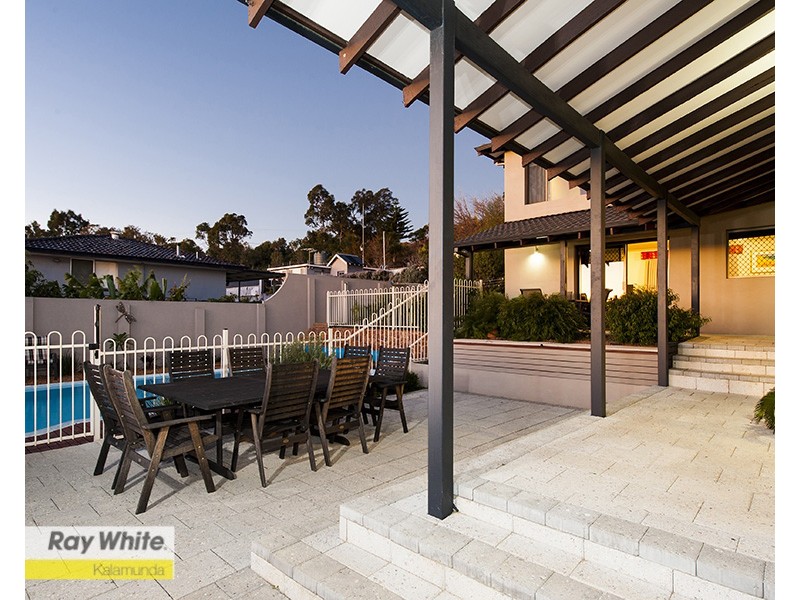 86 Basildon Road, Lesmurdie WA 6076