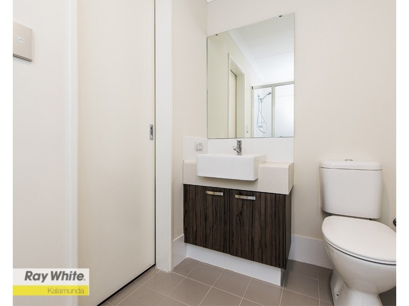 Unit 4, 12 Heath Road, Kalamunda WA 6076