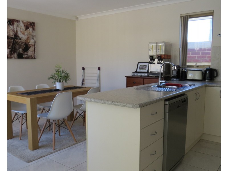 Unit 5/16 Andrea Way, Queens Park WA 6107