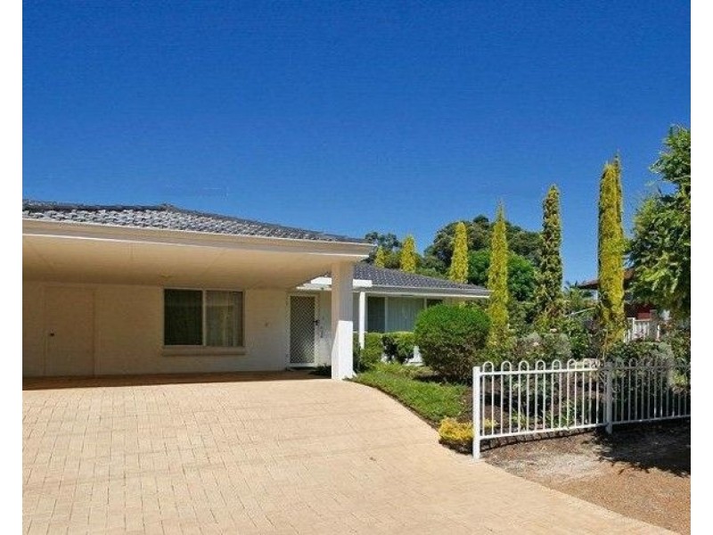 2/23 Central Road, Kalamunda WA 6076