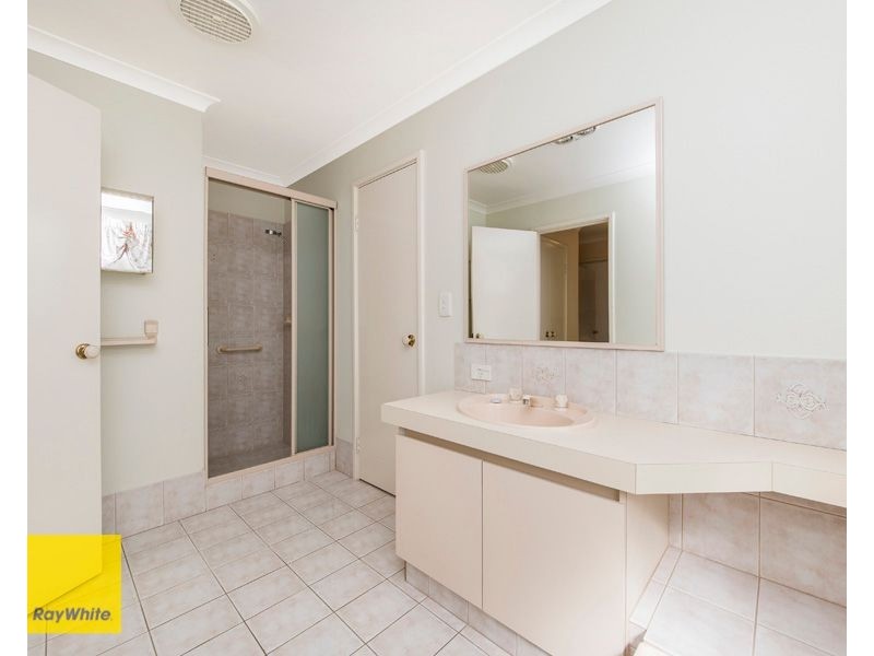 2/23 Central Road, Kalamunda WA 6076