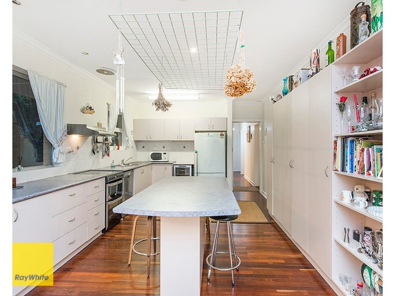 13 Springdale Road, Kalamunda WA 6076