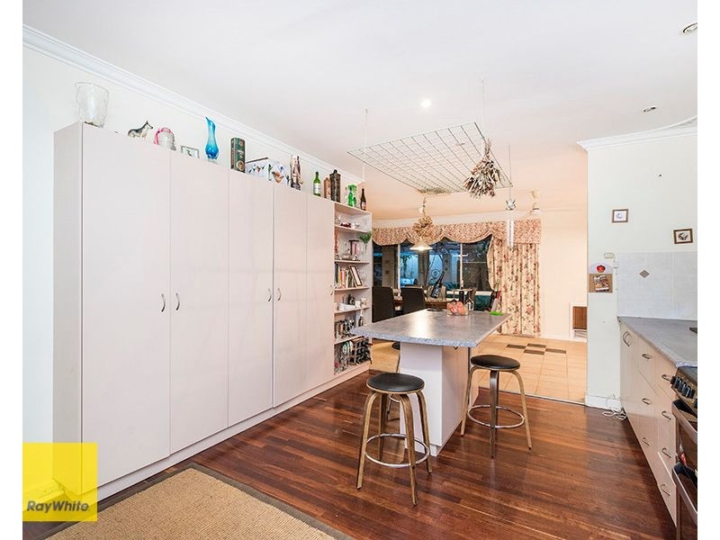 13 Springdale Road, Kalamunda WA 6076