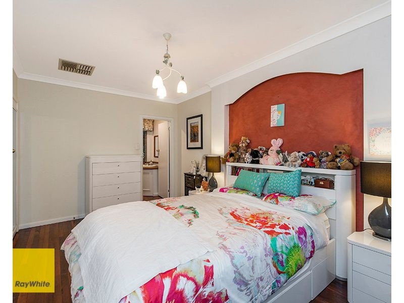 13 Springdale Road, Kalamunda WA 6076