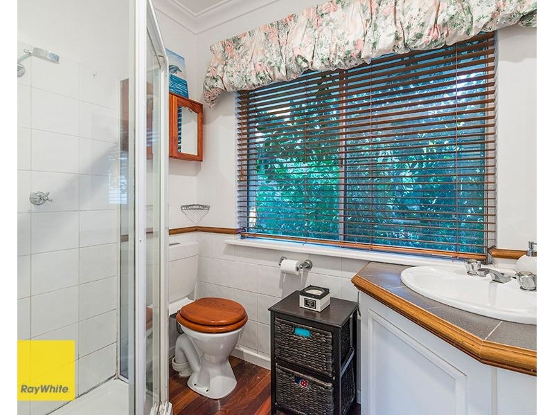 13 Springdale Road, Kalamunda WA 6076