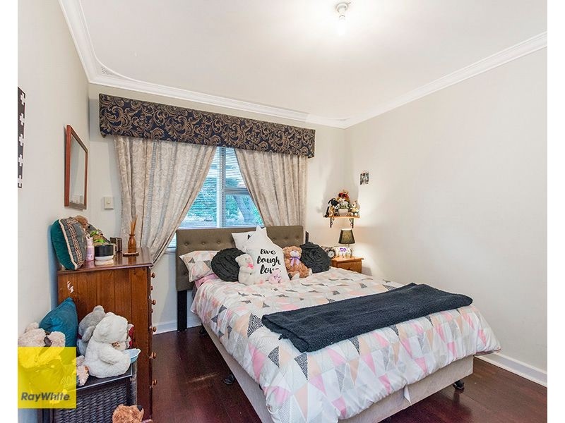 13 Springdale Road, Kalamunda WA 6076