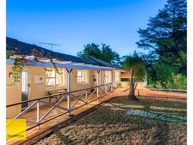 13 Springdale Road, Kalamunda WA 6076