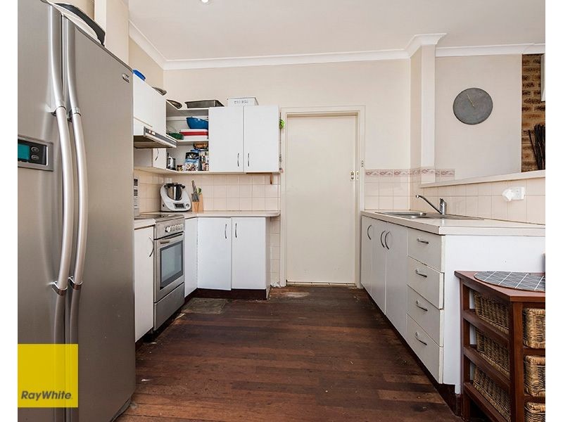 193 Grove Road, Lesmurdie WA 6076