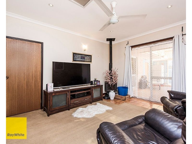 193 Grove Road, Lesmurdie WA 6076