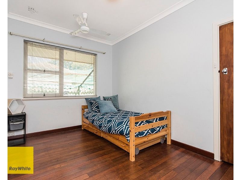 193 Grove Road, Lesmurdie WA 6076