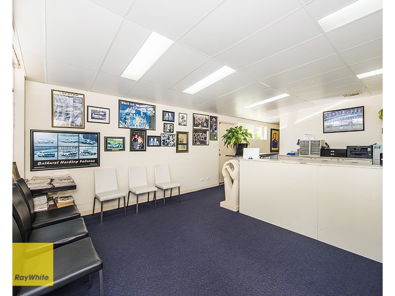 2/13 Mead Street, Kalamunda WA 6076