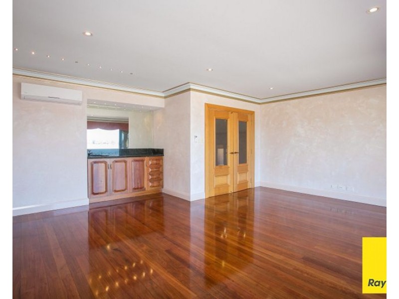 13 Salter Point Parade, Salter Point WA 6152