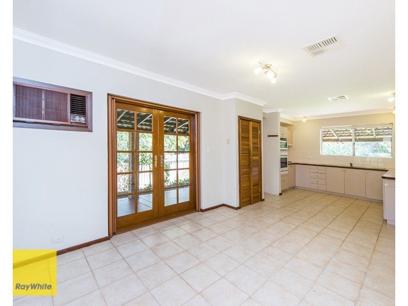 19 Crestview Crescent, Kalamunda WA 6076