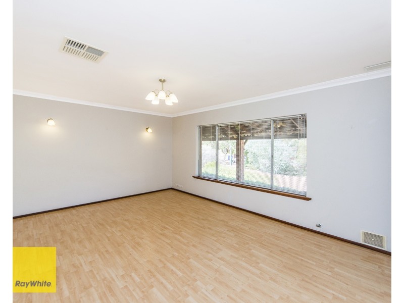 19 Crestview Crescent, Kalamunda WA 6076