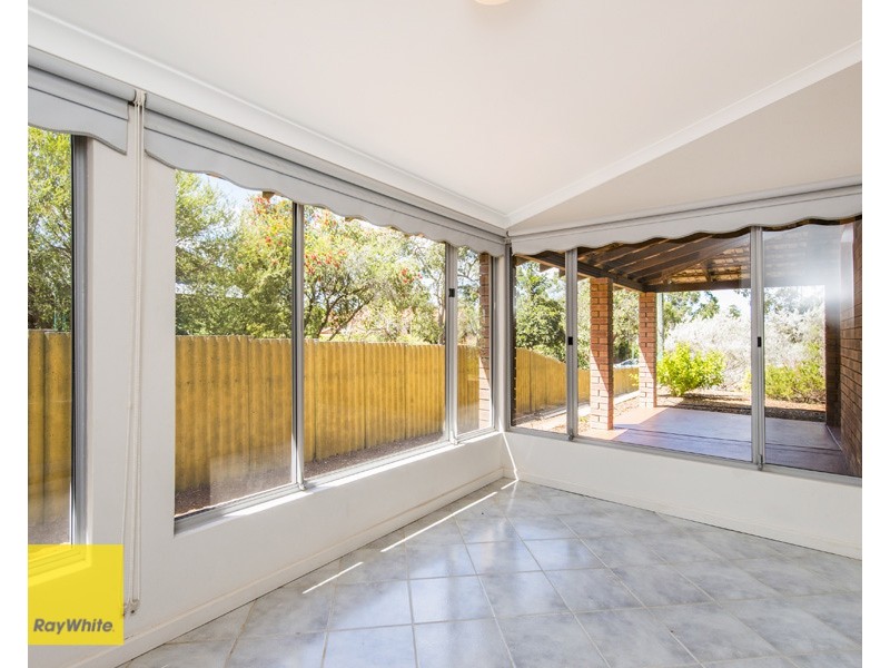 19 Crestview Crescent, Kalamunda WA 6076