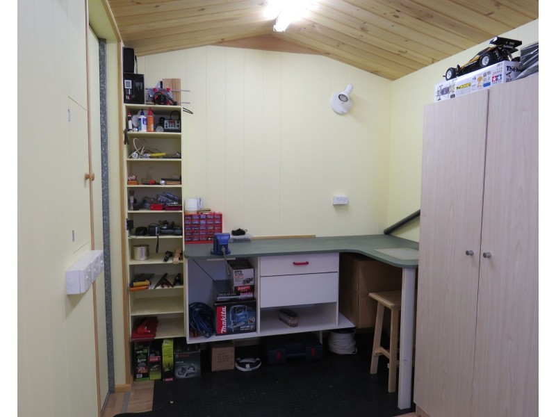 8/16 Leiden Place, Forrestfield WA 6058