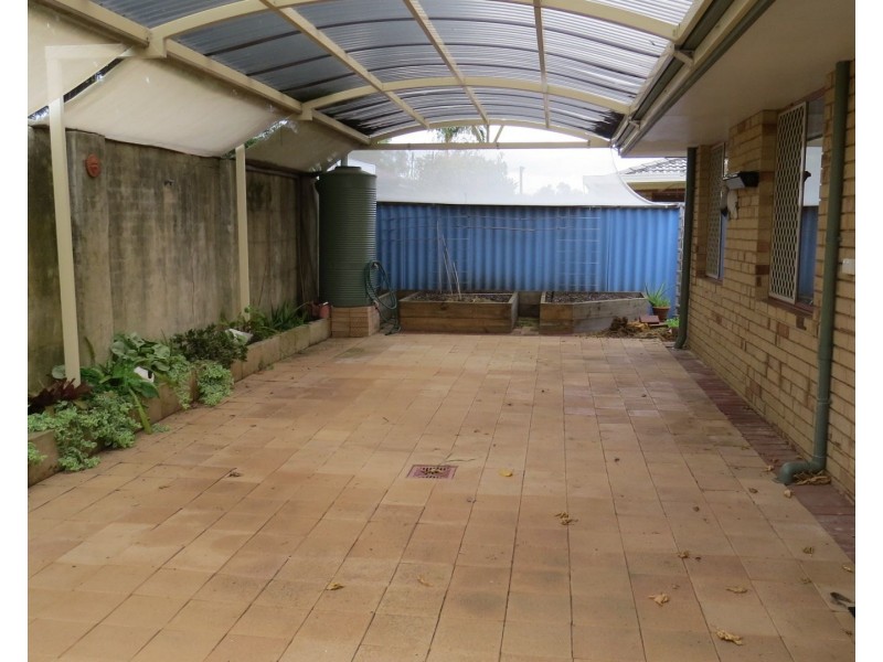 8/16 Leiden Place, Forrestfield WA 6058