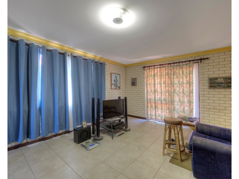 32 Bugendore Street, Maida Vale WA 6057