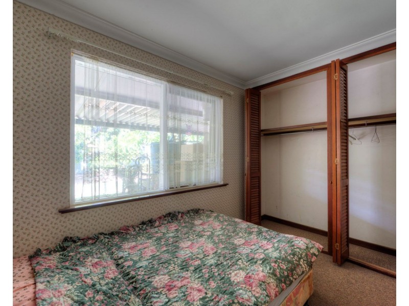 32 Bugendore Street, Maida Vale WA 6057