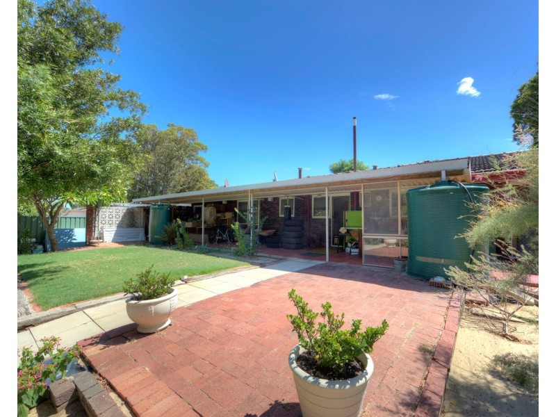 32 Bugendore Street, Maida Vale WA 6057