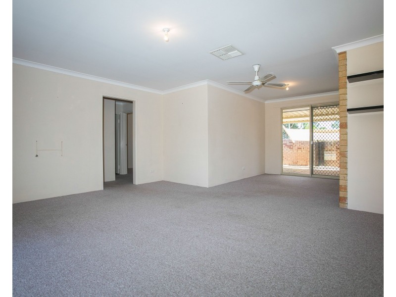 8/378 Holmes Road, Forrestfield WA 6058