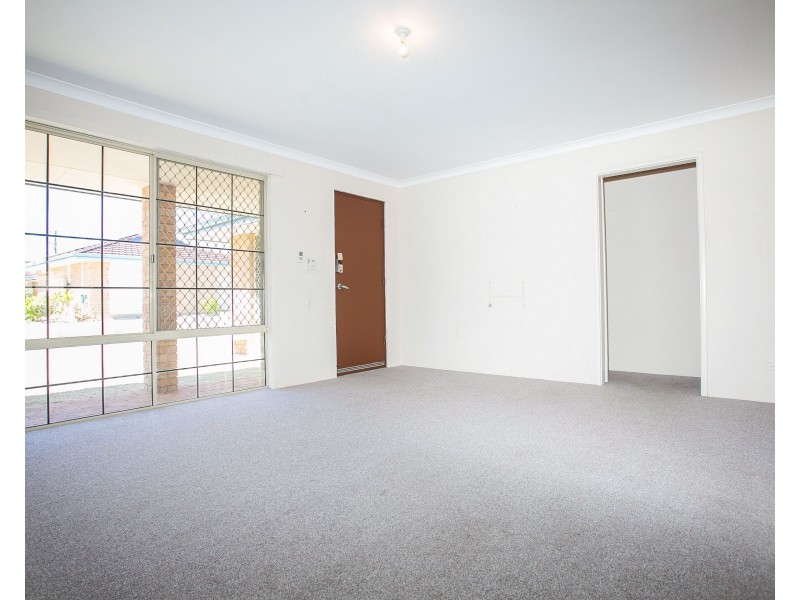 8/378 Holmes Road, Forrestfield WA 6058