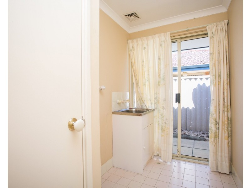 8/378 Holmes Road, Forrestfield WA 6058