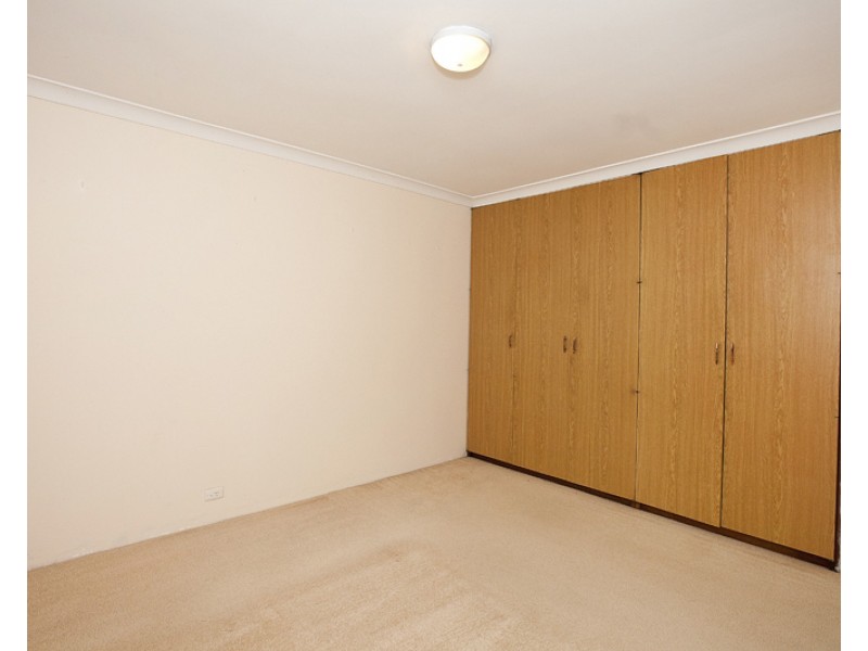 1/69 Agincourt Drive, Forrestfield WA 6058