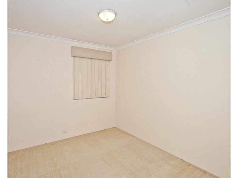 1/69 Agincourt Drive, Forrestfield WA 6058