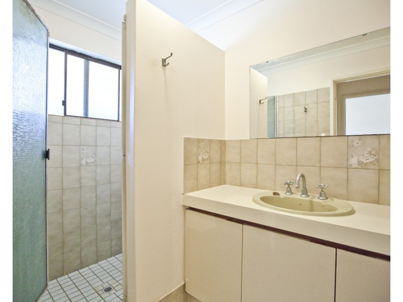 1/69 Agincourt Drive, Forrestfield WA 6058