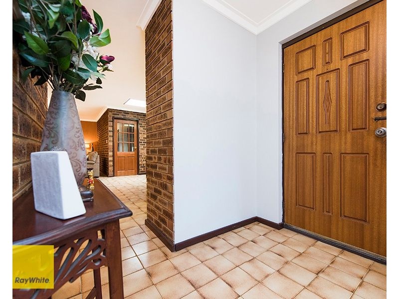 11 Kalmia Way, Forrestfield WA 6058