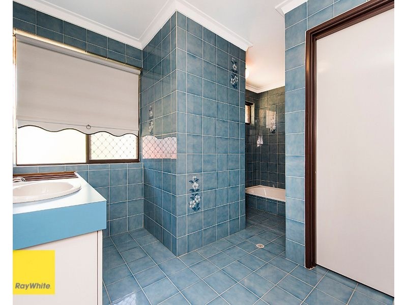 11 Kalmia Way, Forrestfield WA 6058