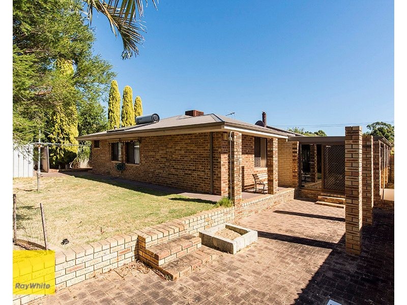 11 Kalmia Way, Forrestfield WA 6058