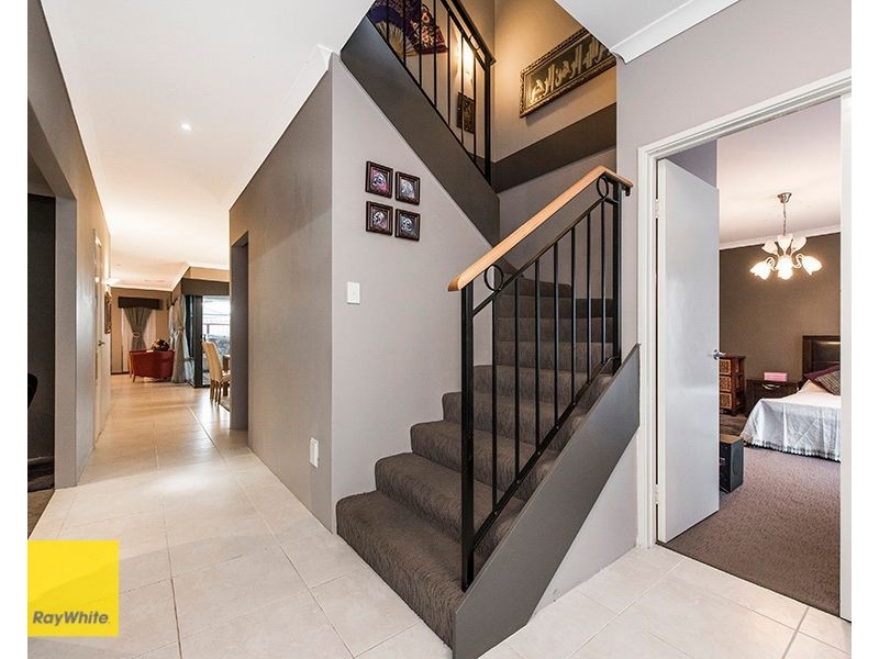 29 The Promenade, Wattle Grove WA 6107