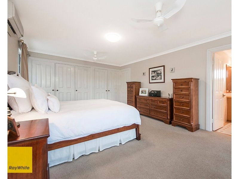 11 McNabb Place, Lesmurdie WA 6076