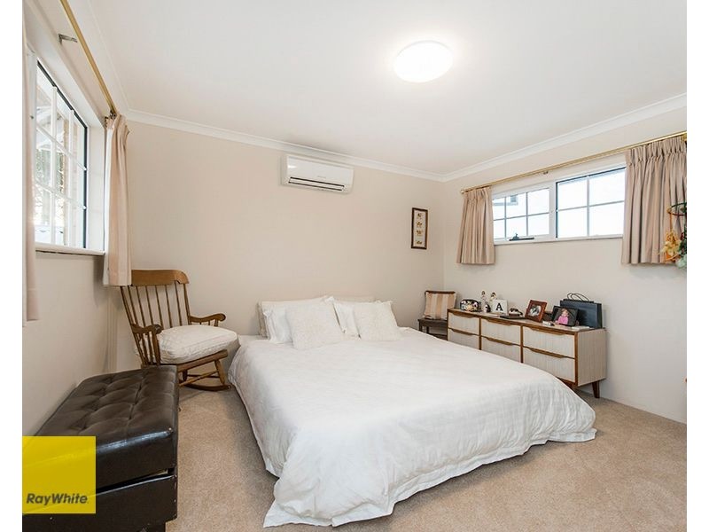 11 McNabb Place, Lesmurdie WA 6076