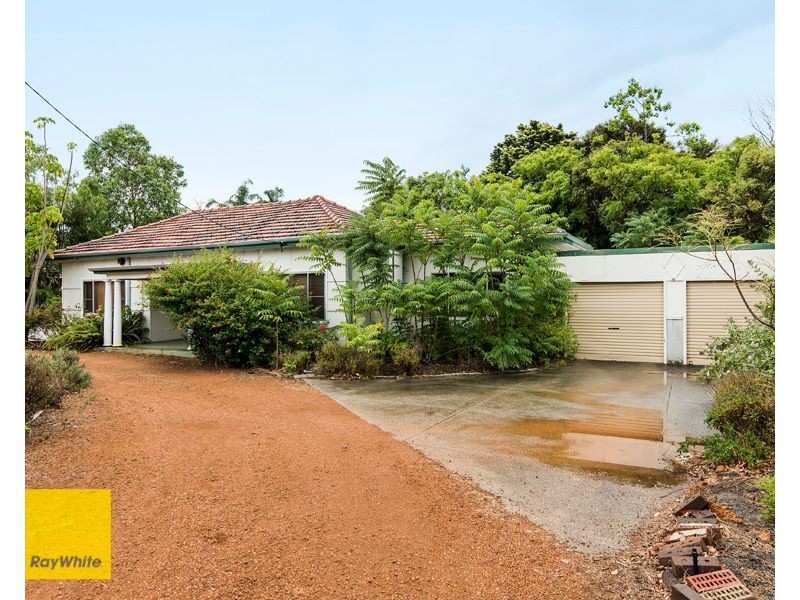 14 Recreation Road, Kalamunda WA 6076