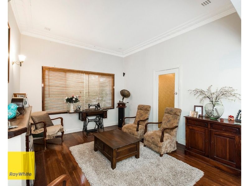 14 Recreation Road, Kalamunda WA 6076